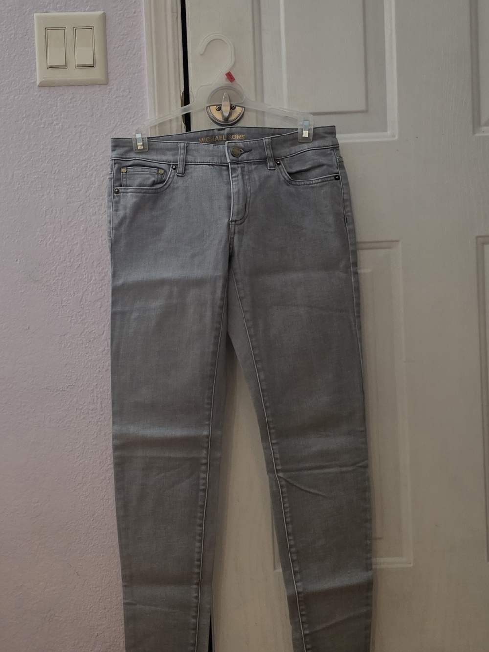 NWOT- Michael Kors Size 0 Women's Skinny Jeans in Light Grey
